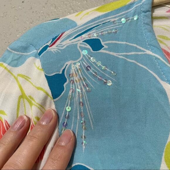 Green Tea White Blue & Green Floral Beaded Knot Front Cropped Y2K Blouse M Rayon - Picture 3 of 8